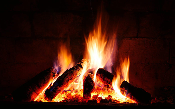 4 Benefits of Burning Firewood | M&A All Seasons Tree Service | Wood